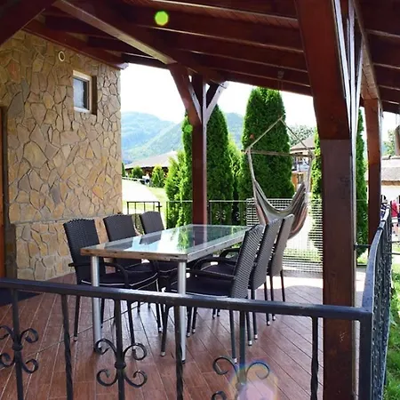 Apartmanovy Dom V Panorama Parku