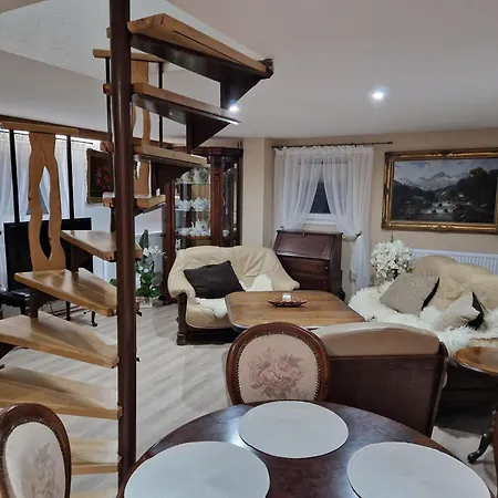 Апартаменты Apartmanovy Dom V Panorama Parku Nezbudska Lucka