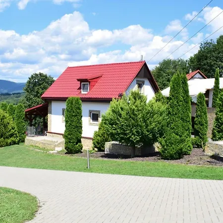 Apartmanovy Dom V Panorama Parku Nezbudska Lucka