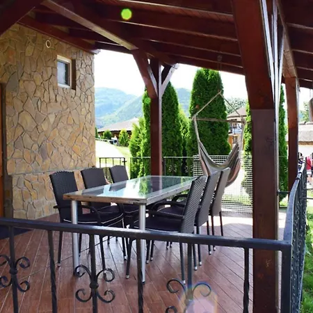 Apartmán Apartmanovy Dom V Panorama Parku Nezbudska Lucka